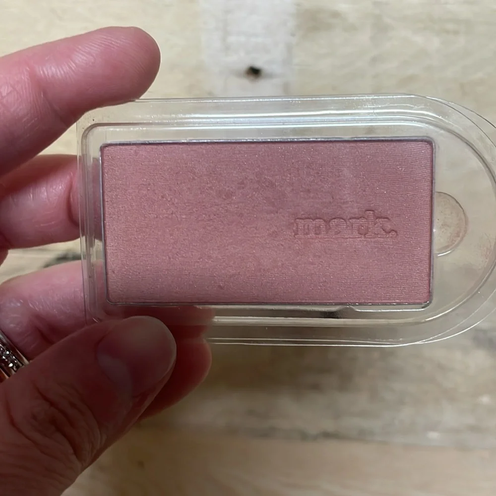 mark. soft pink